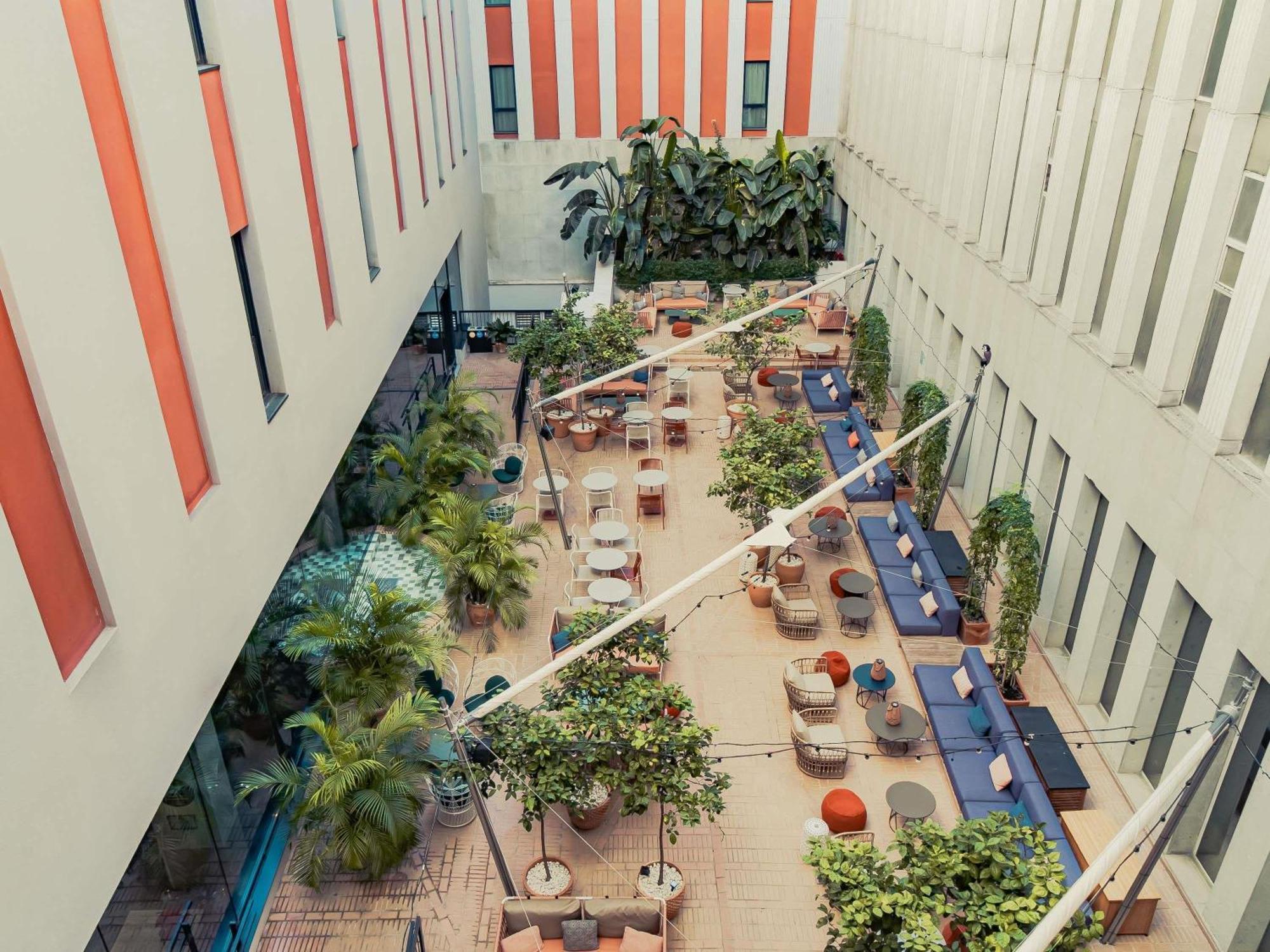 Ibis Styles Sevilla City Santa Justa Exterior photo